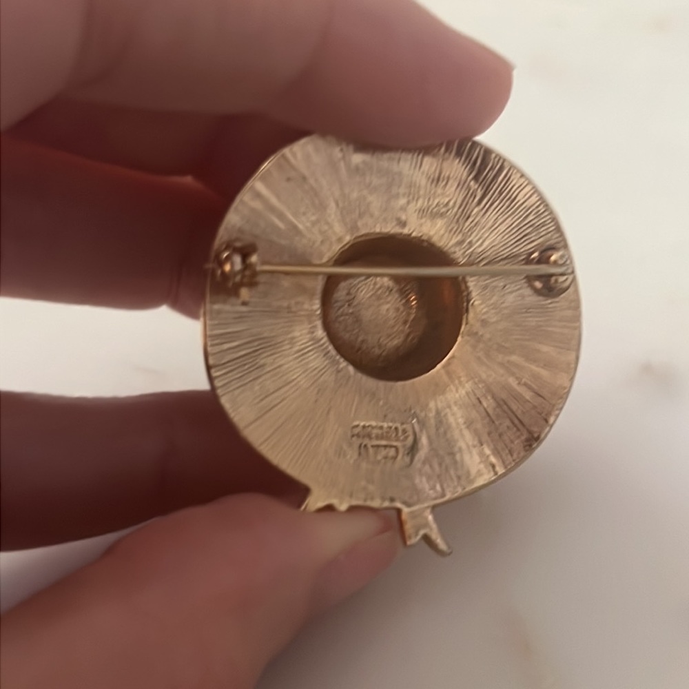 Michele Lynn Gold Tone Hat Brooch Pin Vintage - Picture 5 of 5
